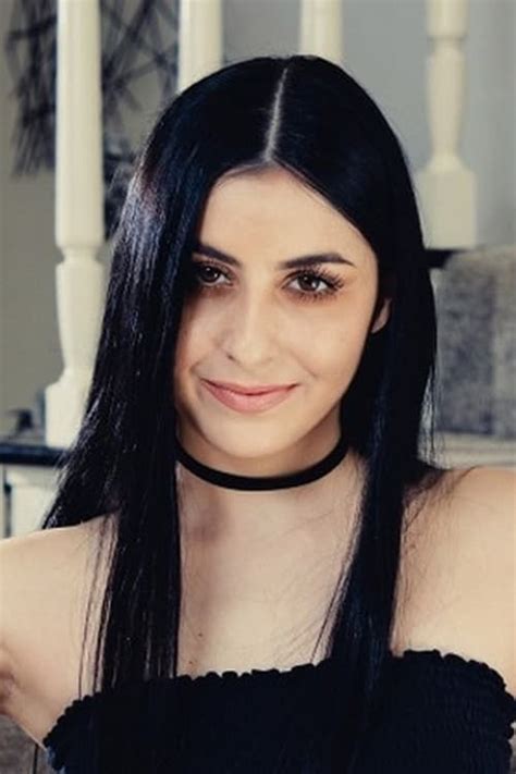 Kaitlyn Katsaros, Gia Derza .